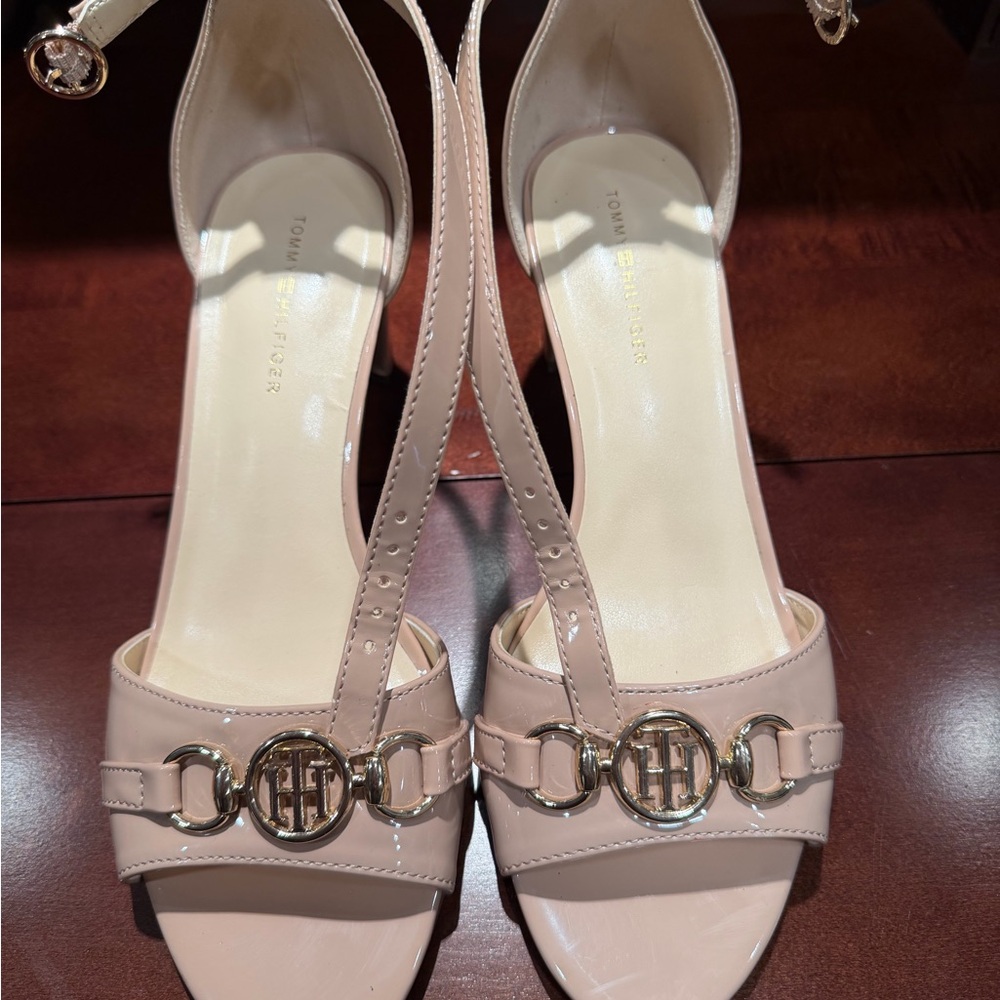 Tommy Hilfiger Women's Nude Heels